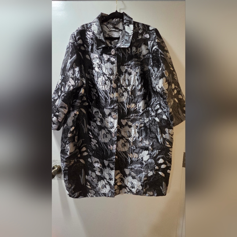 Floral Black and Silver Blazer